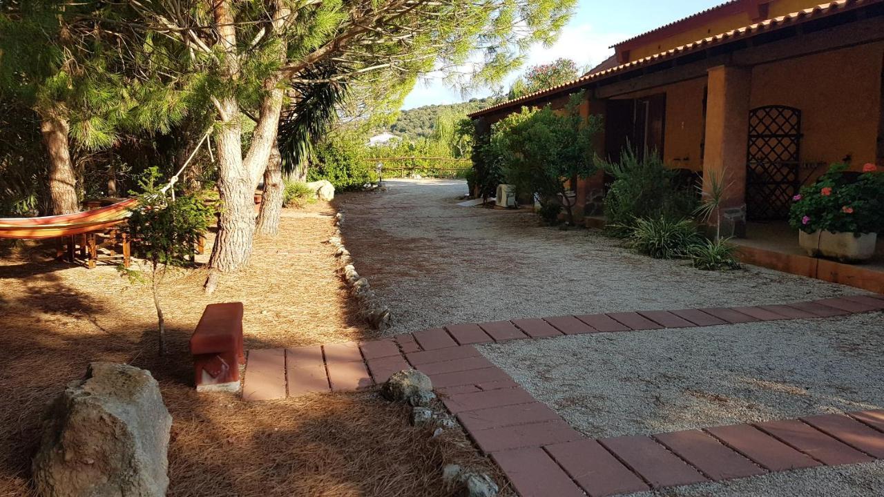 Agriturismo La Barca In Secca Olmedo Luaran gambar