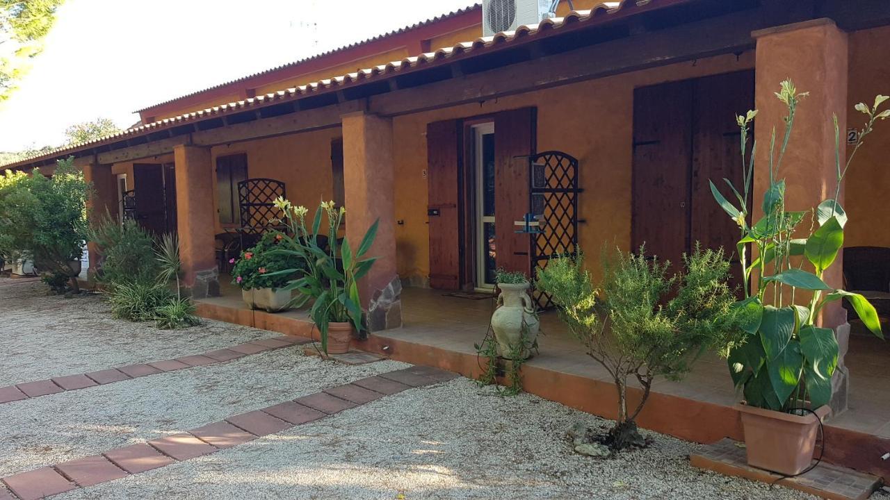 Agriturismo La Barca In Secca Olmedo Luaran gambar