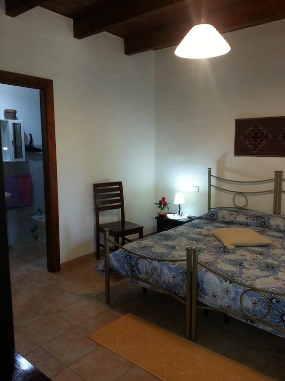 Agriturismo La Barca In Secca Olmedo Luaran gambar
