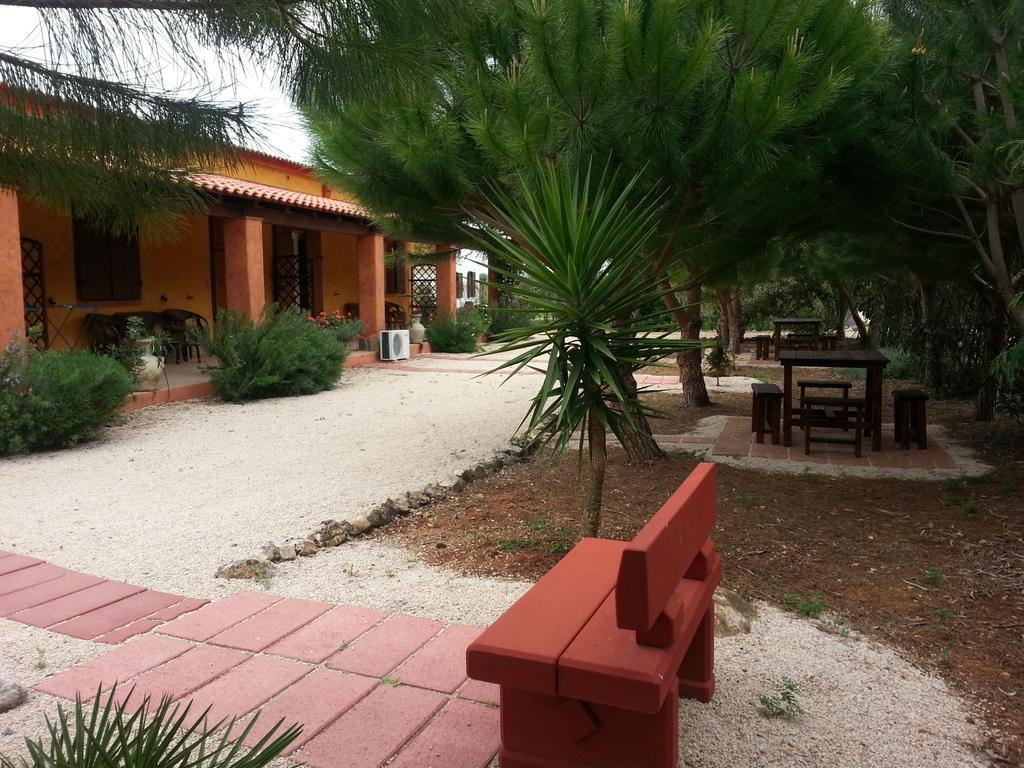 Agriturismo La Barca In Secca Olmedo Luaran gambar