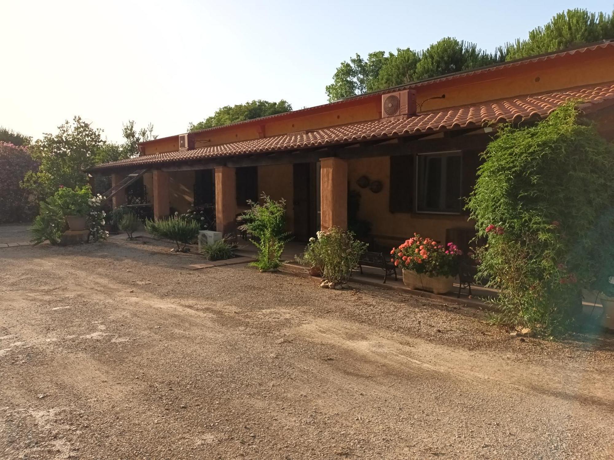 Agriturismo La Barca In Secca Olmedo Luaran gambar
