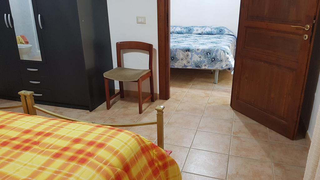 Agriturismo La Barca In Secca Olmedo Luaran gambar