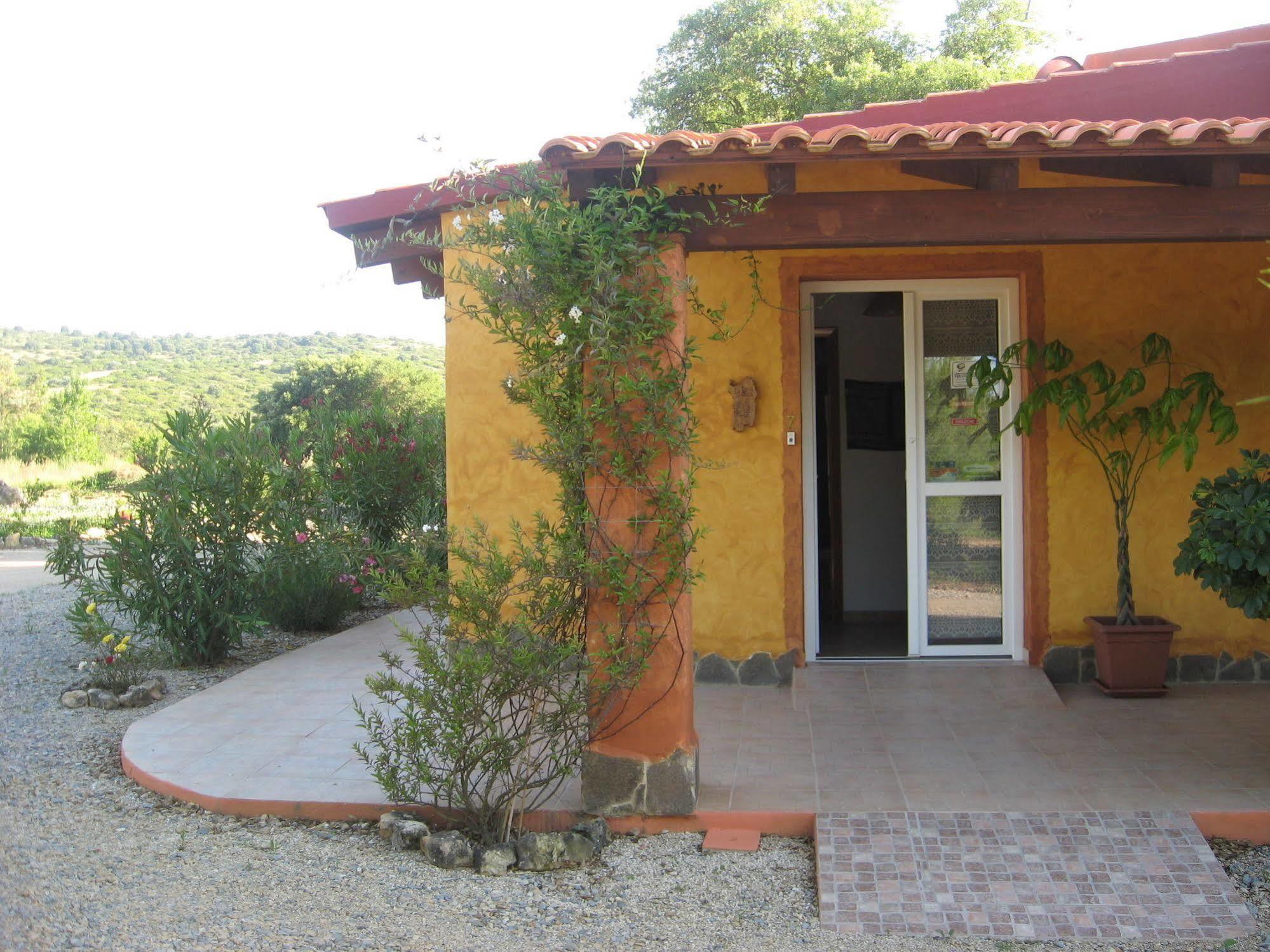 Agriturismo La Barca In Secca Olmedo Luaran gambar