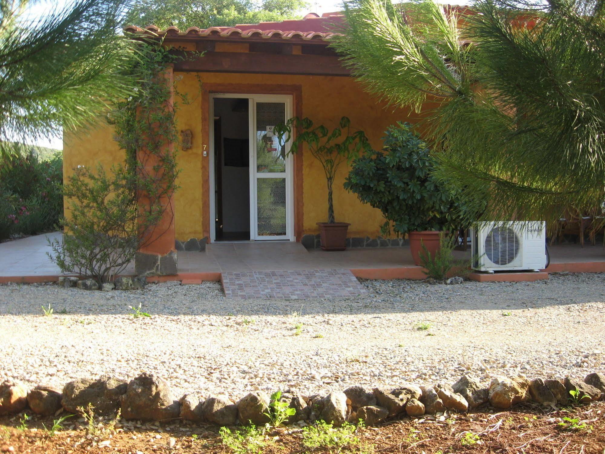 Agriturismo La Barca In Secca Olmedo Luaran gambar