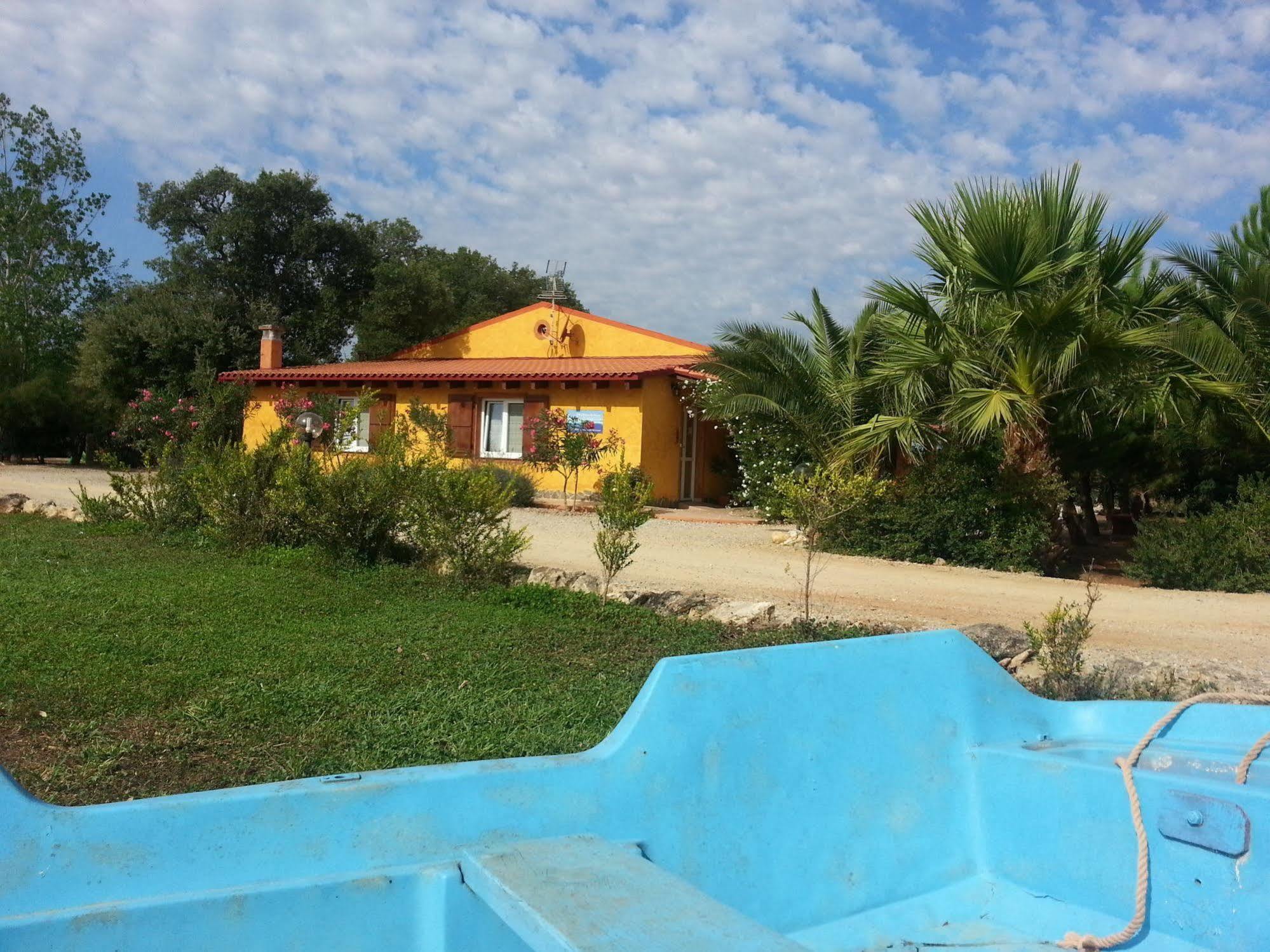 Agriturismo La Barca In Secca Olmedo Luaran gambar